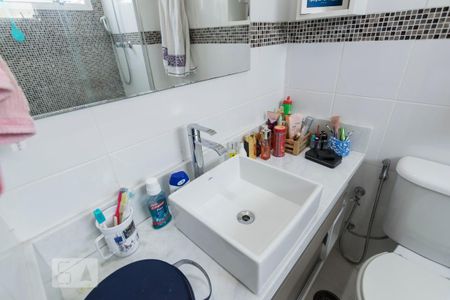 Apartamento à venda com 69m², 3 quartos e 2 vagasQuarto 3 - Suíte/ Banheiro (Pia)