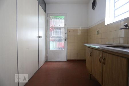 Cozinha de casa para alugar com 3 quartos, 205m² em Jaguaré, São Paulo