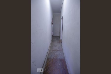 Casa para alugar com 200m², 2 quartos e 1 vaga Casa para alugar com 200m², 2 quartos e 1 vagaCorredor