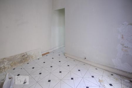 Casa para alugar com 200m², 2 quartos e 1 vaga Casa para alugar com 200m², 2 quartos e 1 vagaSala