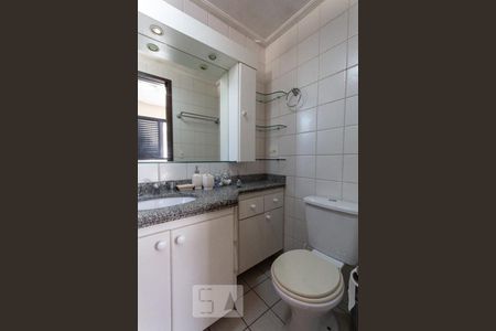 Apartamento para alugar com 70m², 2 quartos e 2 vagas Apartamento para alugar com 70m², 2 quartos e 2 vagasBanheiro da Suíte