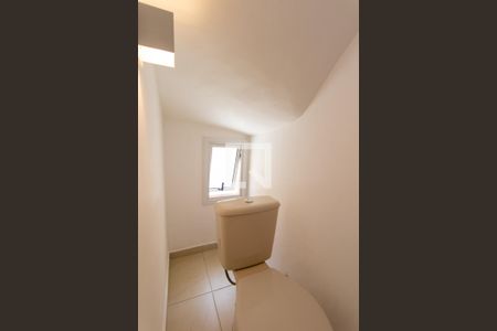 Lavabo de casa de condomínio para alugar com 3 quartos, 125m² em Barreirinha, Curitiba