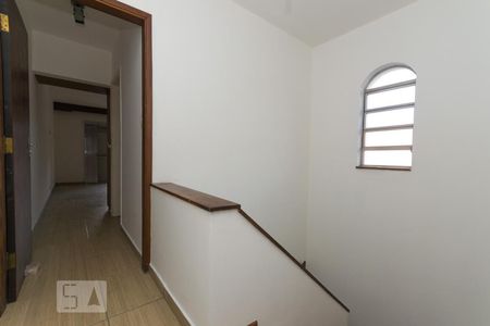 Corredor de casa para alugar com 4 quartos, 210m² em Vila Paulista, São Paulo