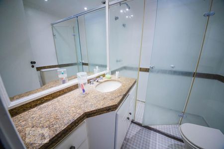 Banheiro da Suíte de apartamento para alugar com 3 quartos, 158m² em Icaraí, Niterói