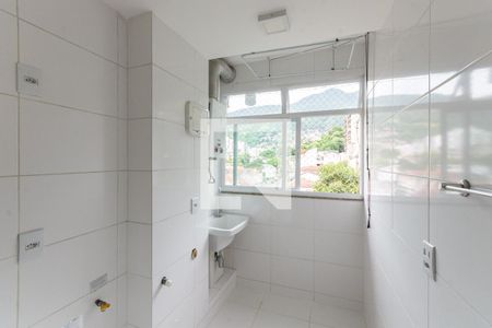 Apartamento à venda com 65m², 2 quartos e 2 vagasCozinha e Área de Serviço