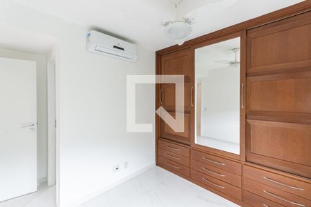 Apartamento à venda com 65m², 2 quartos e 2 vagasSuíte 1