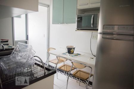 Apartamento para alugar com 49m², 2 quartos e 1 vaga Apartamento para alugar com 49m², 2 quartos e 1 vagaCozinha