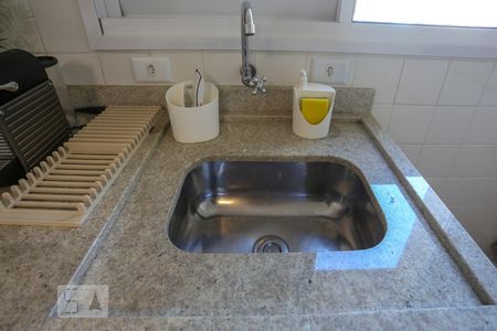 Cozinha de kitnet/studio à venda com 1 quarto, 27m² em República, São Paulo