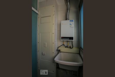 Apartamento à venda com 45m², 2 quartos e 1 vagaÁrea de Serviço e Aquecedor a Gás