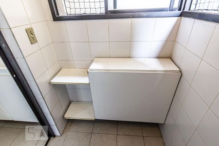 Apartamento à venda com 43m², 1 quarto e 1 vaga Apartamento à venda com 43m², 1 quarto e 1 vagaÁrea de serviço