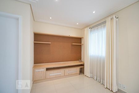 Sala de apartamento à venda com 3 quartos, 130m² em Jardim Avelino, São Paulo
