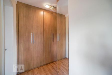 Apartamento à venda com 130m², 3 quartos e 2 vagasCloset suíte
