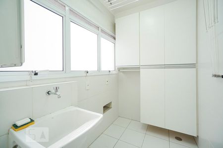 Apartamento à venda com 130m², 3 quartos e 2 vagasÁrea de serviço