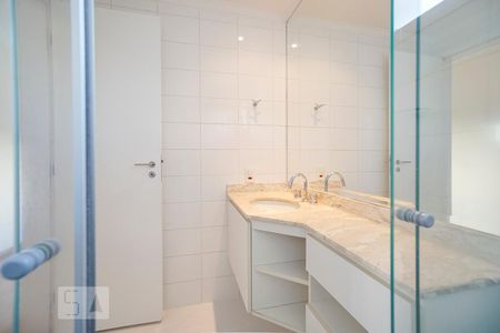 Apartamento à venda com 130m², 3 quartos e 2 vagasBanheiro suíte