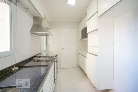 Apartamento à venda com 130m², 3 quartos e 2 vagasCozinha