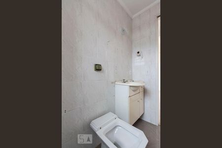 Banheiro Social de apartamento para alugar com 2 quartos, 52m² em Vila Mira, São Paulo