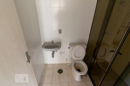 Apartamento à venda com 67m², 2 quartos e sem vaga Apartamento à venda com 67m², 2 quartos e sem vagaBanheiro