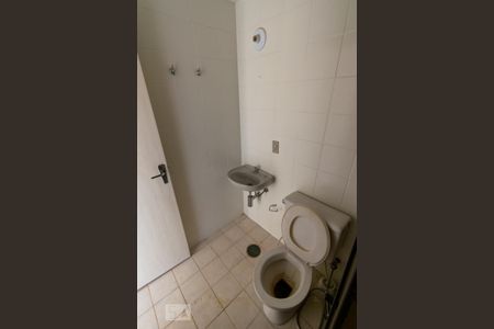 Apartamento à venda com 67m², 2 quartos e sem vaga Apartamento à venda com 67m², 2 quartos e sem vagaBanheiro