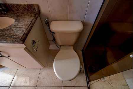 Banheiro de apartamento à venda com 3 quartos, 80m² em Floresta, Belo Horizonte