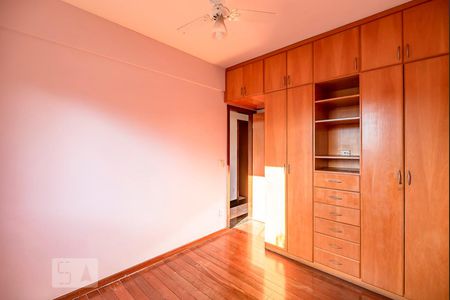 Apartamento à venda com 80m², 3 quartos e 2 vagasQuarto 2
