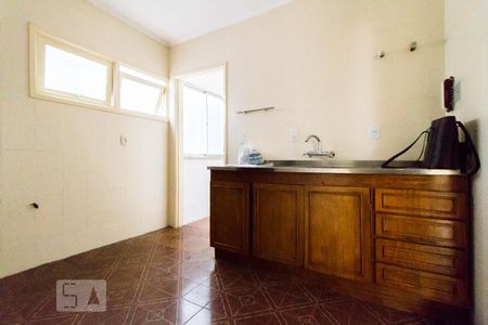 Cozinha de apartamento à venda com 3 quartos, 89m² em Cristal, Porto Alegre