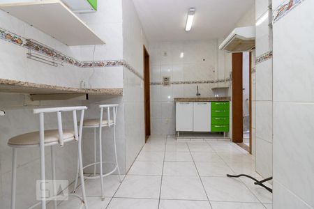 Apartamento para alugar com 60m², 2 quartos e sem vagaCozinha