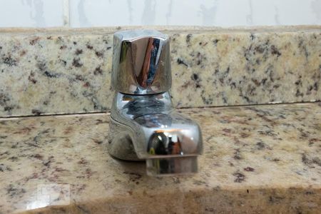 Banheiro de apartamento para alugar com 2 quartos, 60m² em Méier, Rio de Janeiro