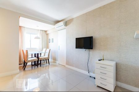 Sala de apartamento para alugar com 1 quarto, 56m² em Centro, Campinas