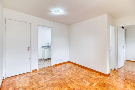 Sala de apartamento para alugar com 2 quartos, 70m² em Indianópolis, São Paulo
