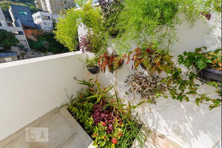 Apartamento à venda com 62m², 1 quarto e 2 vagasVaranda