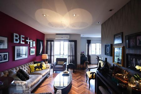 Casa de condomínio à venda com 270m², 3 quartos e 3 vagasSala 2