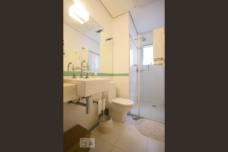 Casa de condomínio à venda com 270m², 3 quartos e 3 vagasBanheiro