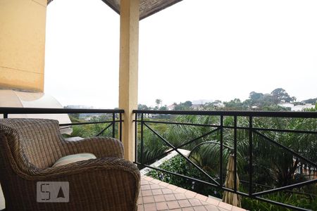 Casa de condomínio à venda com 270m², 3 quartos e 3 vagasVaranda 2