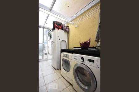 Casa de condomínio à venda com 270m², 3 quartos e 3 vagasÁrea de Serviço