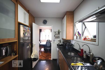 Casa de condomínio à venda com 270m², 3 quartos e 3 vagasCozinha