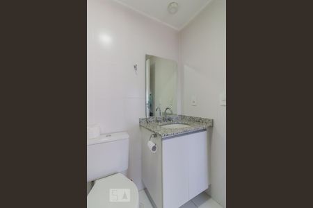 Banheiro de kitnet/studio à venda com 1 quarto, 48m² em Jardim Flor da Montanha, Guarulhos