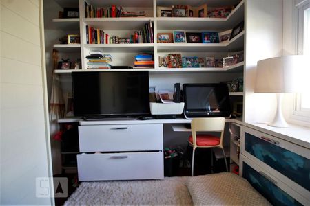 Casa à venda com 250m², 4 quartos e 1 vagaSuíte 3