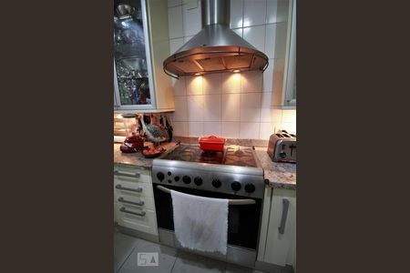 Casa à venda com 250m², 4 quartos e 1 vagaDetalhe da cozinha