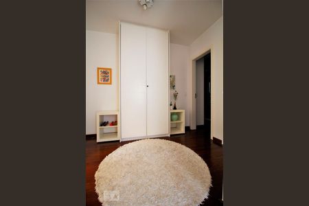 Casa à venda com 250m², 4 quartos e 1 vagaCorredor