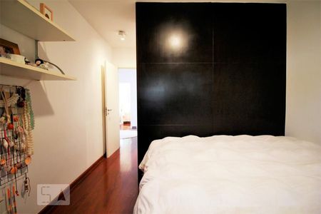 Casa à venda com 250m², 4 quartos e 1 vagaSuíte 4