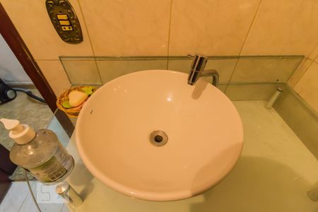 Casa à venda com 300m², 3 quartos e 3 vagasPia da suíte