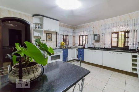 Casa à venda com 300m², 3 quartos e 3 vagasCozinha