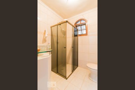 Casa à venda com 300m², 3 quartos e 3 vagasBanheiro da suíte