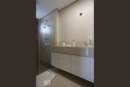 Apartamento para alugar com 115m², 3 quartos e 3 vagas Apartamento para alugar com 115m², 3 quartos e 3 vagasBanheiro da Suíte