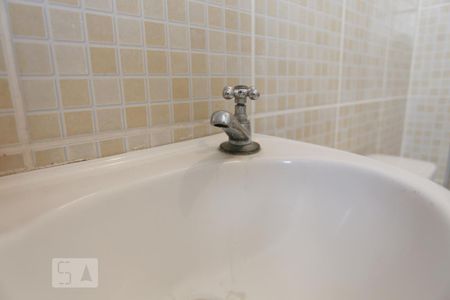 Apartamento para alugar com 115m², 3 quartos e 3 vagas Apartamento para alugar com 115m², 3 quartos e 3 vagasBanheiro de Serviço