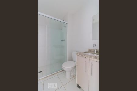 Banheiro de apartamento para alugar com 3 quartos, 76m² em Picanço, Guarulhos