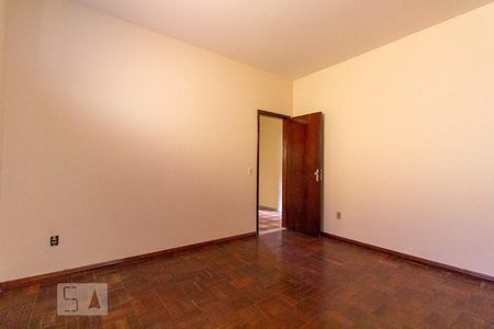 Suíte de casa para alugar com 3 quartos, 250m² em Santa Mônica, Belo Horizonte