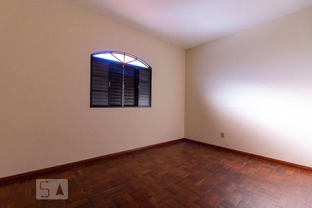 Casa para alugar com 250m², 3 quartos e 3 vagasQuarto 2
