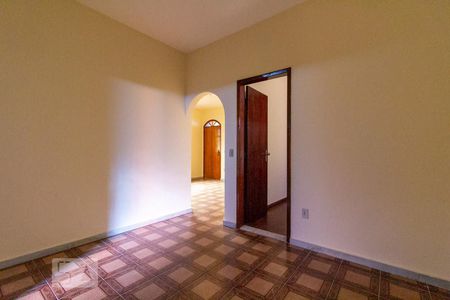 Sala 2 de casa para alugar com 3 quartos, 250m² em Santa Mônica, Belo Horizonte