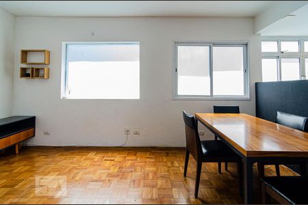 Sala de apartamento para alugar com 1 quarto, 62m² em Pinheiros, São Paulo